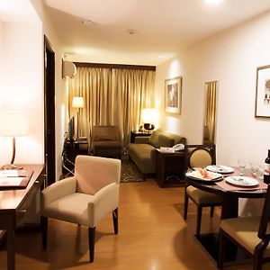 One-Bedroom King Suite